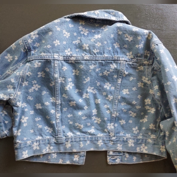 Girls Jeans and Jacket Set - Picture 10 of 10